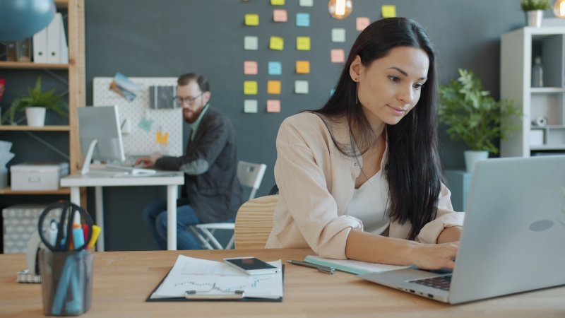 Graduate student choosing a statistical test for research data